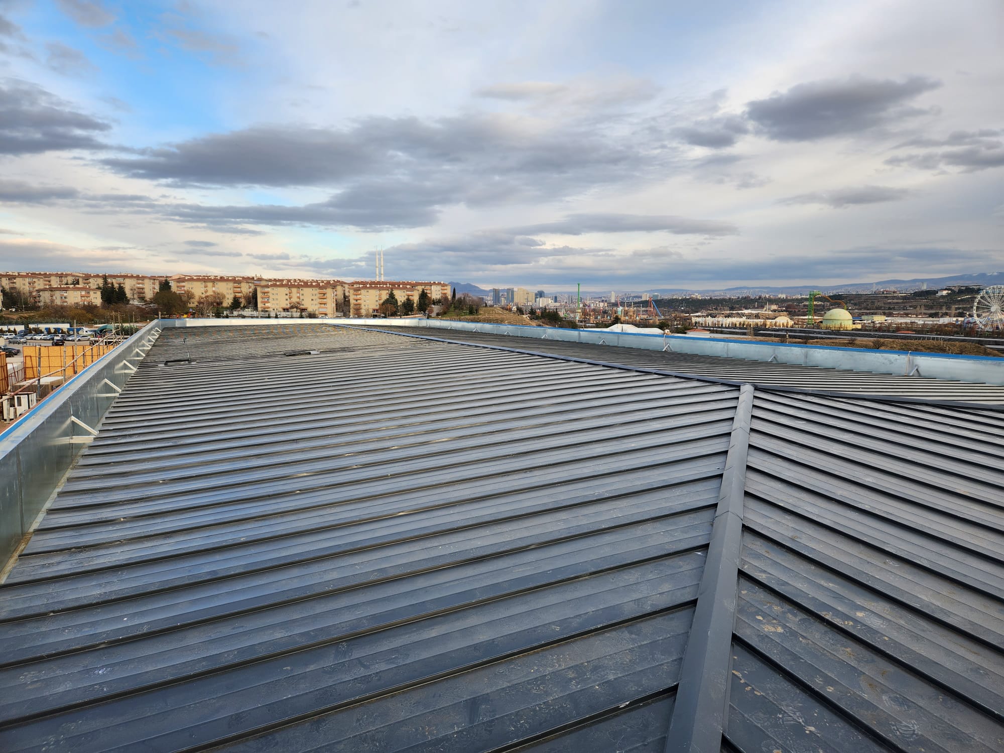 TR INVEST GENEL MERKEZ BİNASI